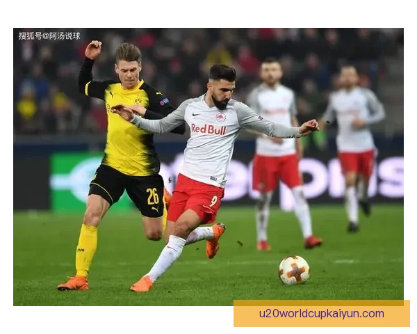 欧协联小组赛阶段奥林匹亚科斯表现稳健，备受关注