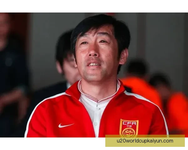 足球明星舆论持续升温，球员表现引发广泛关注与讨论